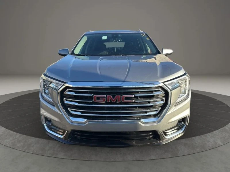 2024 GMC Terrain - Image 2 of 12