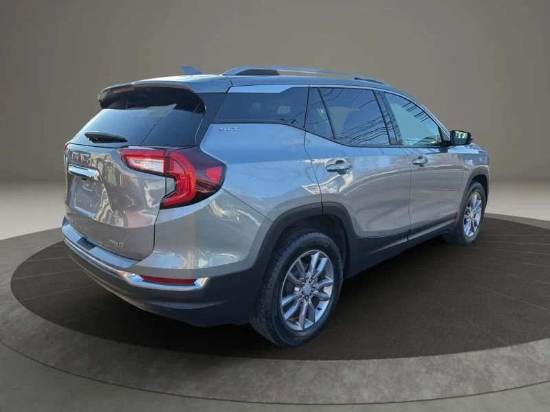 2024 GMC Terrain - Image 5 of 12