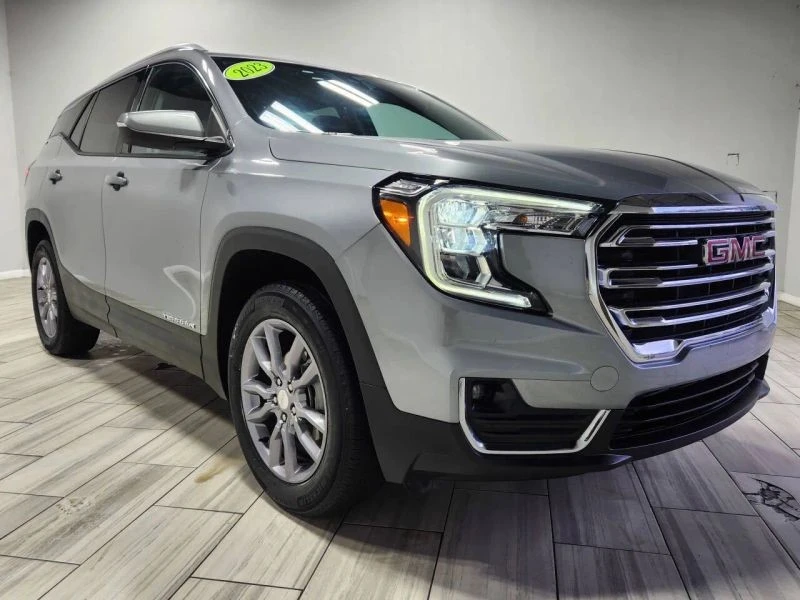2024 GMC Terrain - Image 7 of 12