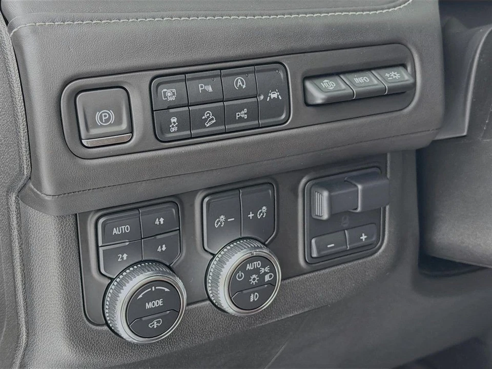 2024 GMC Yukon 5th Gen - Image 10 of 12