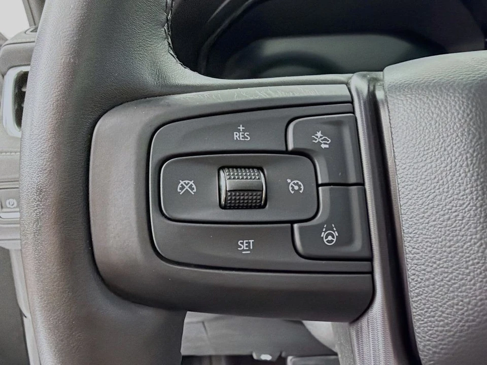 2024 GMC Yukon 5th Gen - Image 11 of 12
