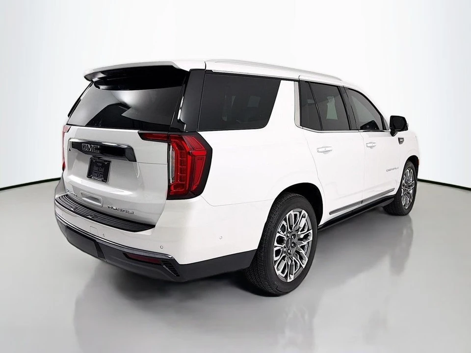 2024 GMC Yukon 5th Gen - Image 7 of 12