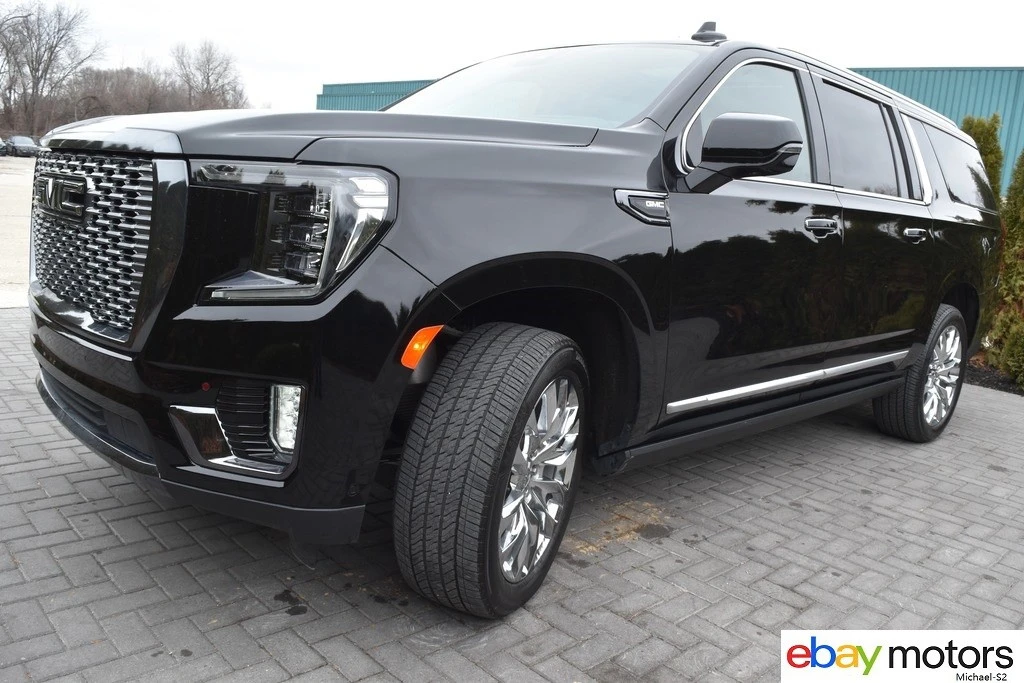 2024 GMC Yukon 5th Gen - Image 9 of 21
