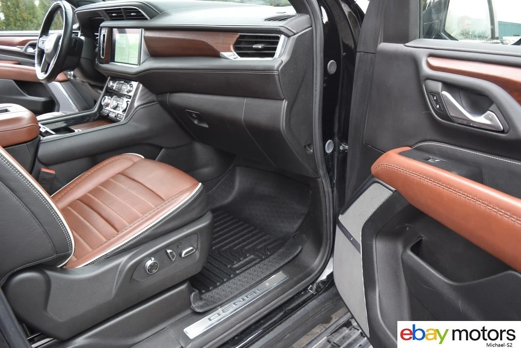 2024 GMC Yukon 5th Gen - Image 17 of 21