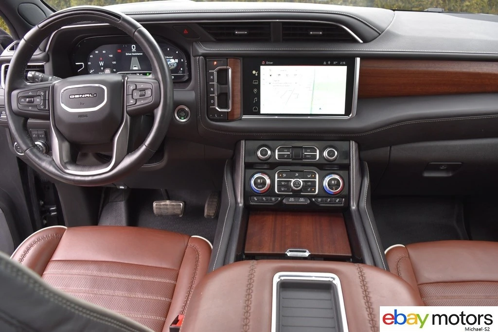 2024 GMC Yukon 5th Gen - Image 15 of 21