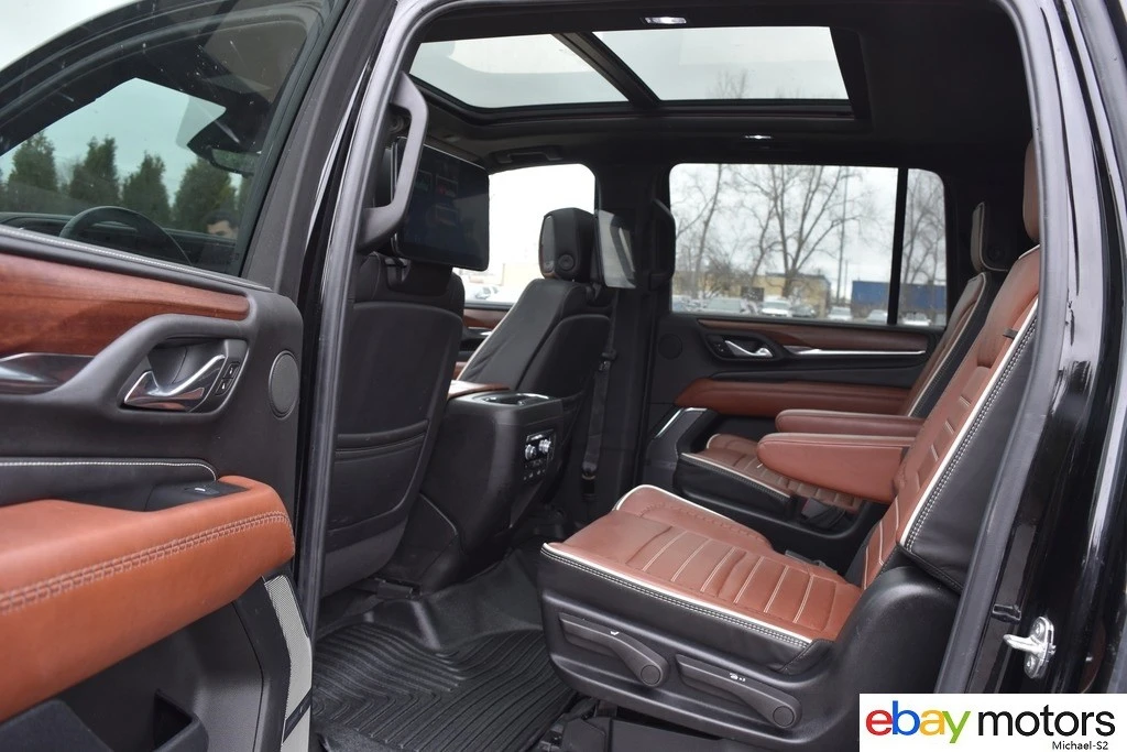 2024 GMC Yukon 5th Gen - Image 13 of 21