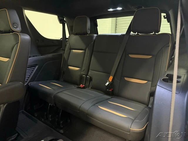2024 GMC Yukon 5th Gen - Image 18 of 21