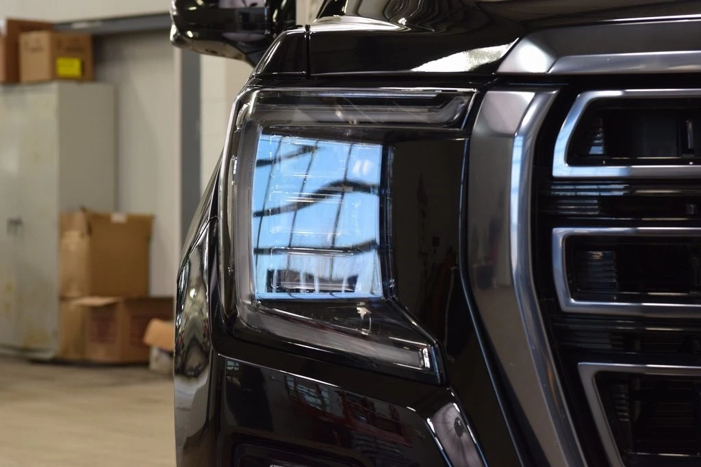 2024 GMC Yukon 5th Gen - Image 12 of 12
