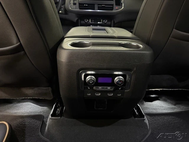 2024 GMC Yukon 5th Gen - Image 18 of 21
