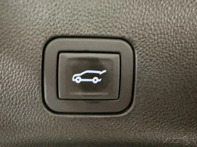 2024 GMC Yukon 5th Gen - Image 8 of 21