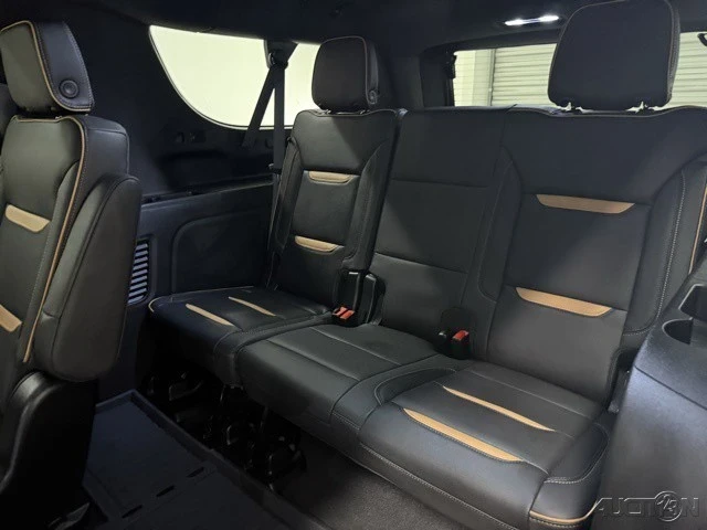 2024 GMC Yukon 5th Gen - Image 15 of 21
