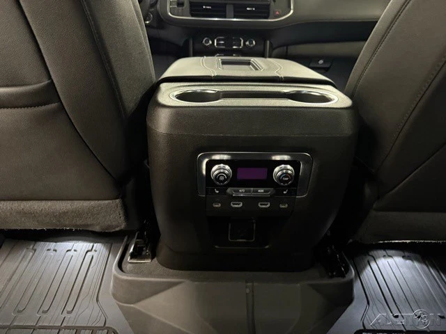 2024 GMC Yukon 5th Gen - Image 16 of 21