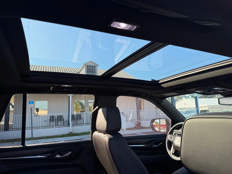 2024 GMC Yukon 5th Gen - Image 11 of 12