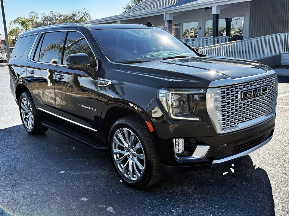 2024 GMC Yukon 5th Gen - Image 9 of 12
