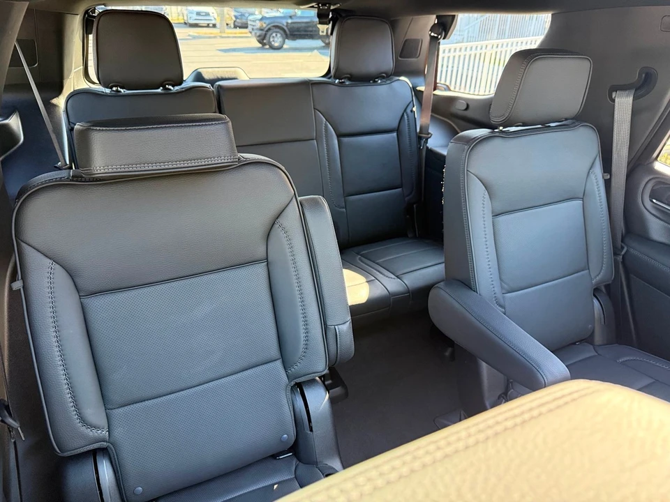 2024 GMC Yukon 5th Gen - Image 8 of 12