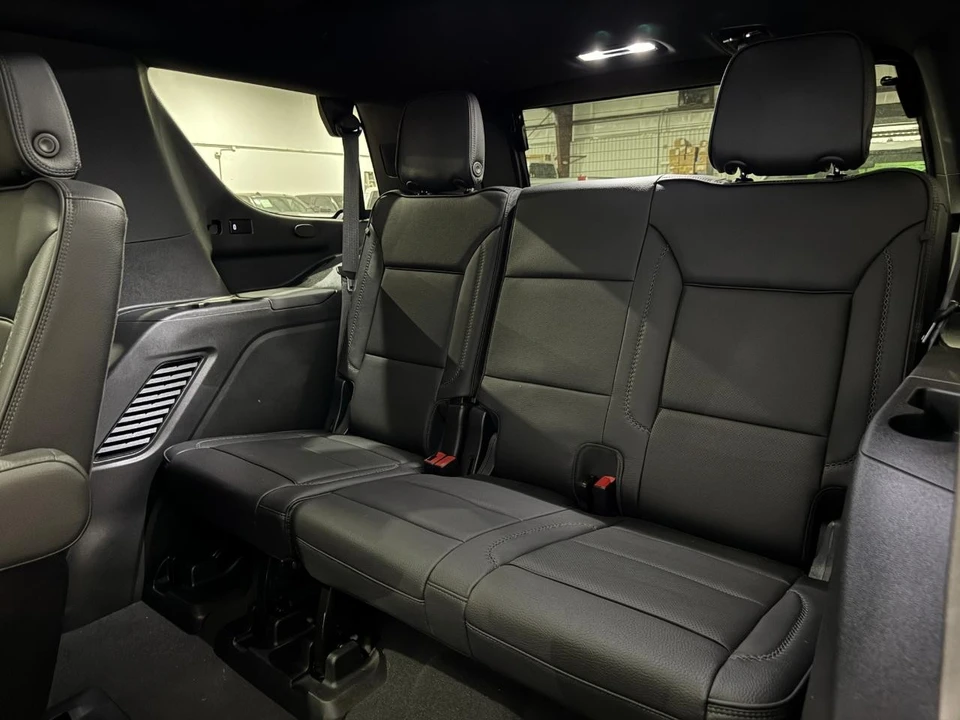 2024 GMC Yukon 5th Gen - Image 9 of 21
