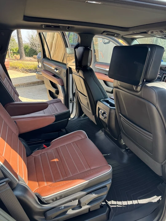 2024 GMC Yukon 5th Gen - Image 12 of 16