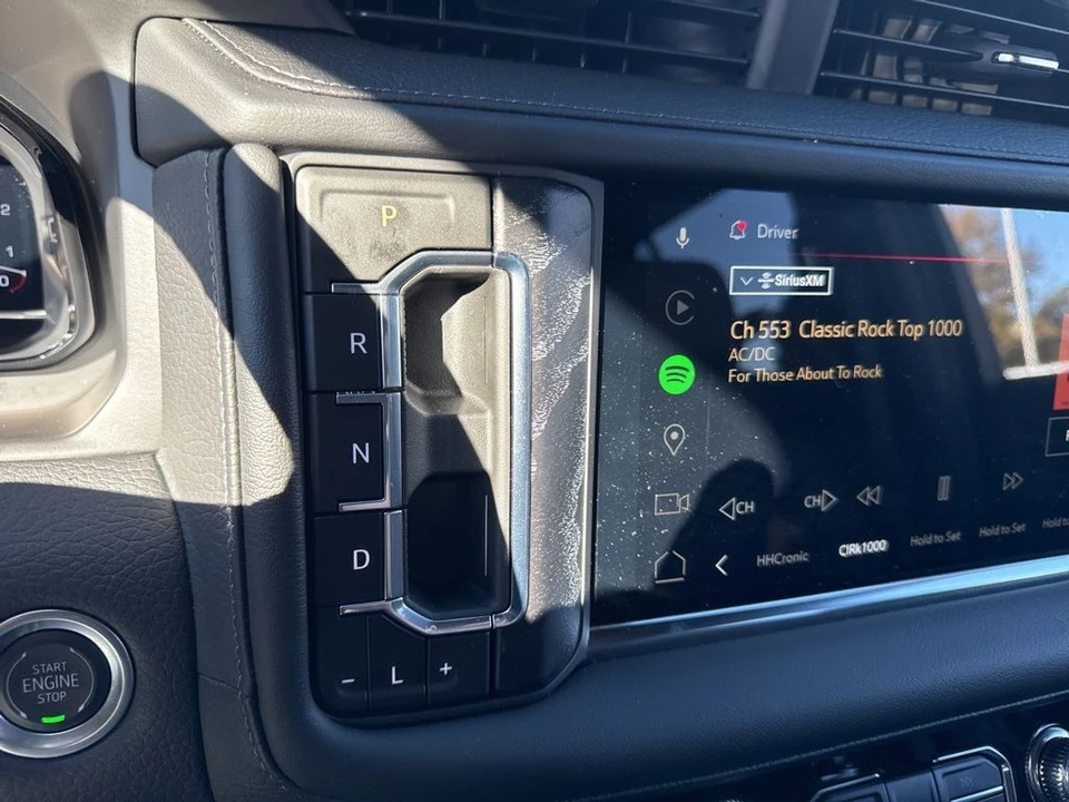 2024 GMC Yukon 5th Gen - Image 20 of 21