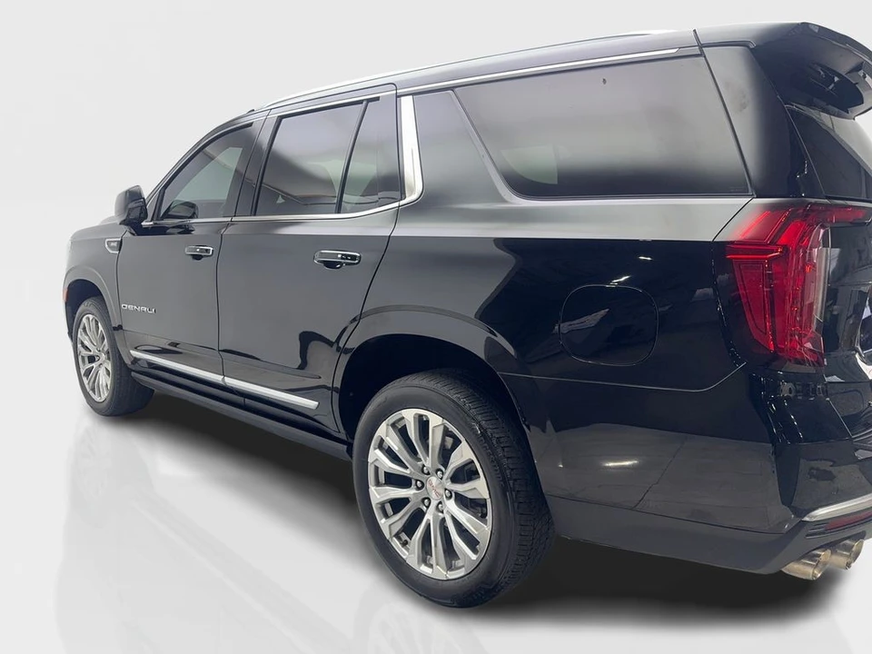 2024 GMC Yukon 5th Gen - Image 14 of 21