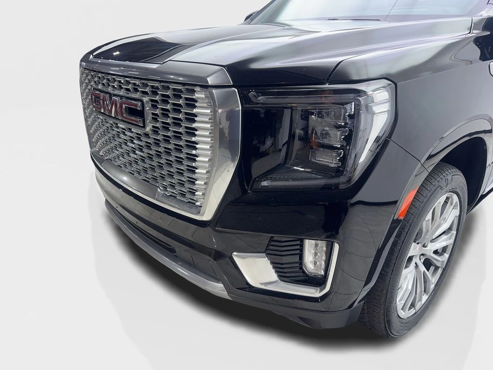 2024 GMC Yukon 5th Gen - Image 16 of 21