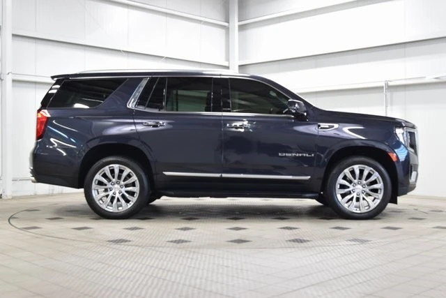 2024 GMC Yukon 5th Gen - Image 11 of 12