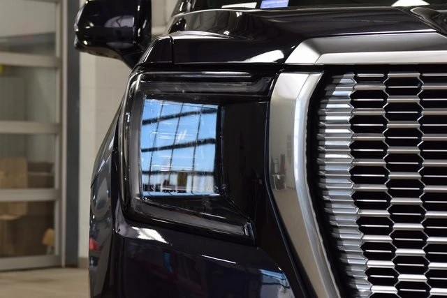 2024 GMC Yukon 5th Gen - Image 13 of 21
