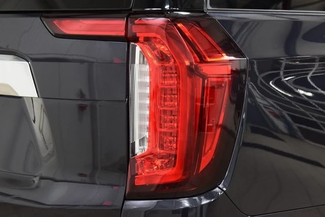 2024 GMC Yukon 5th Gen - Image 21 of 21