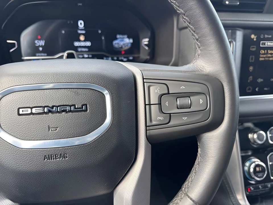 2024 GMC Yukon 5th Gen - Image 19 of 21