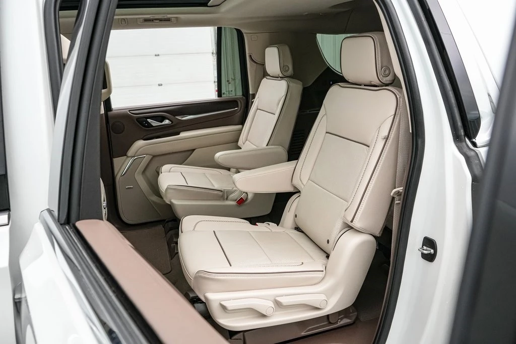2024 GMC Yukon 5th Gen - Image 21 of 21