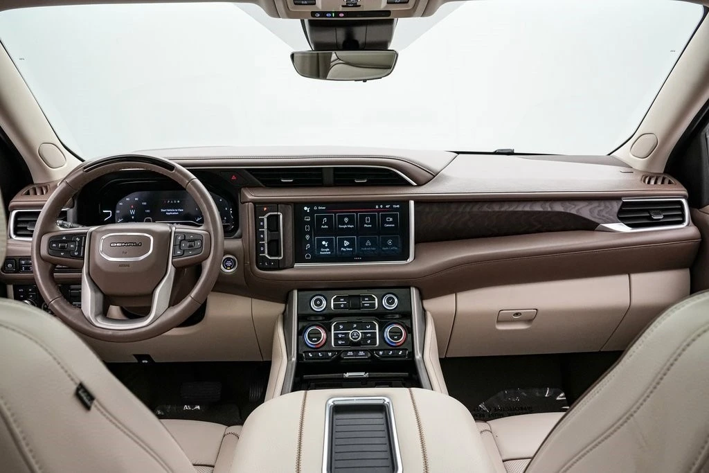 2024 GMC Yukon 5th Gen - Image 16 of 21