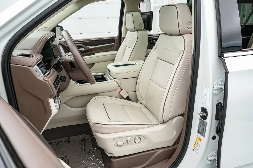 2024 GMC Yukon 5th Gen - Image 13 of 21