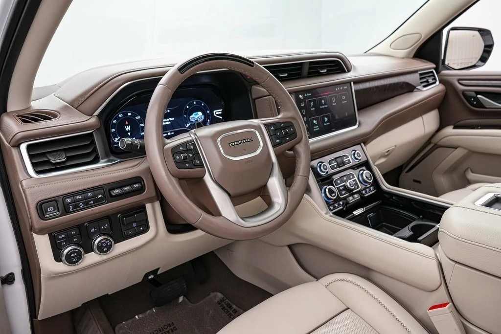 2024 GMC Yukon 5th Gen - Image 14 of 21