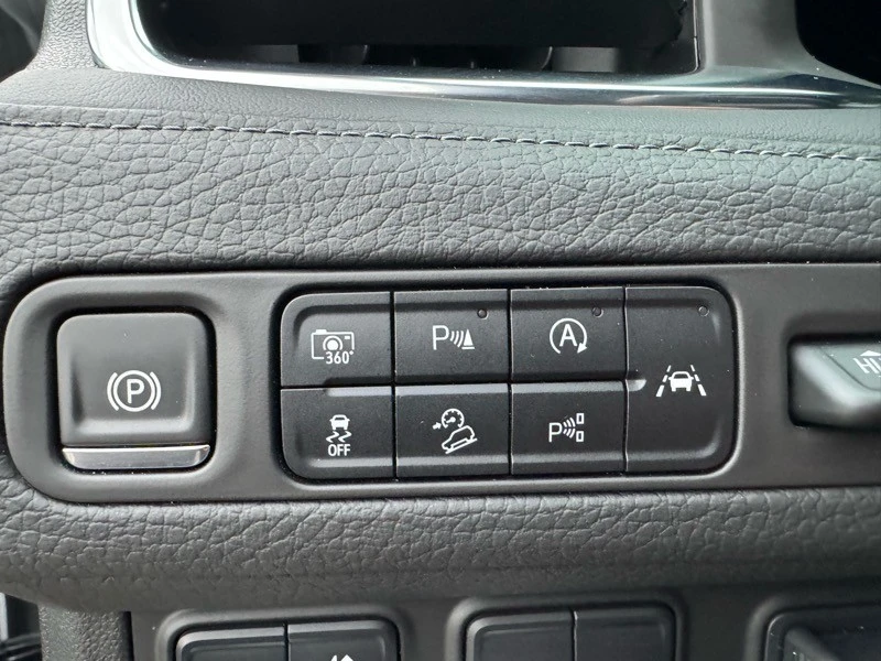 2024 GMC Yukon 5th Gen - Image 21 of 21