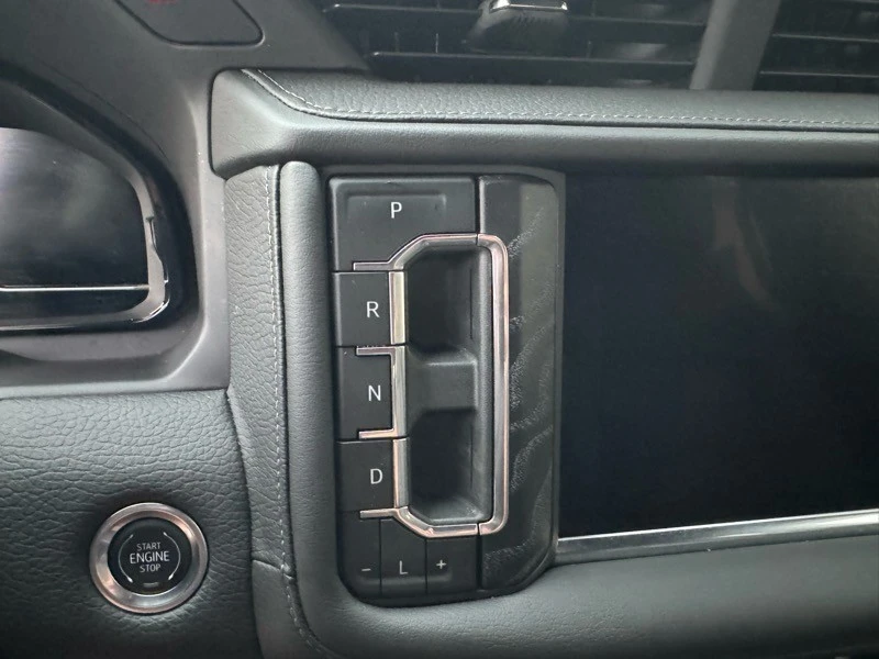 2024 GMC Yukon 5th Gen - Image 16 of 21