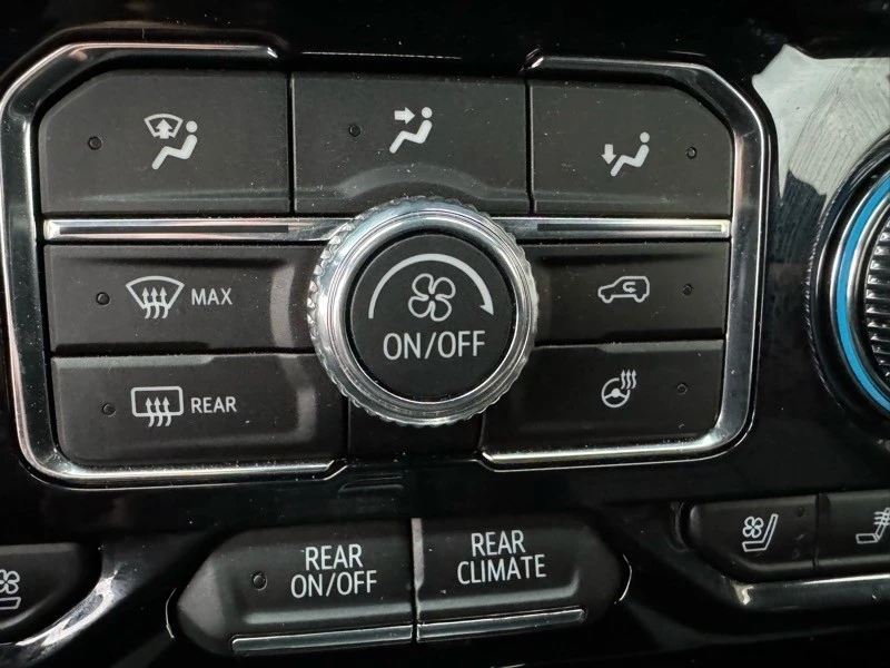 2024 GMC Yukon 5th Gen - Image 13 of 21