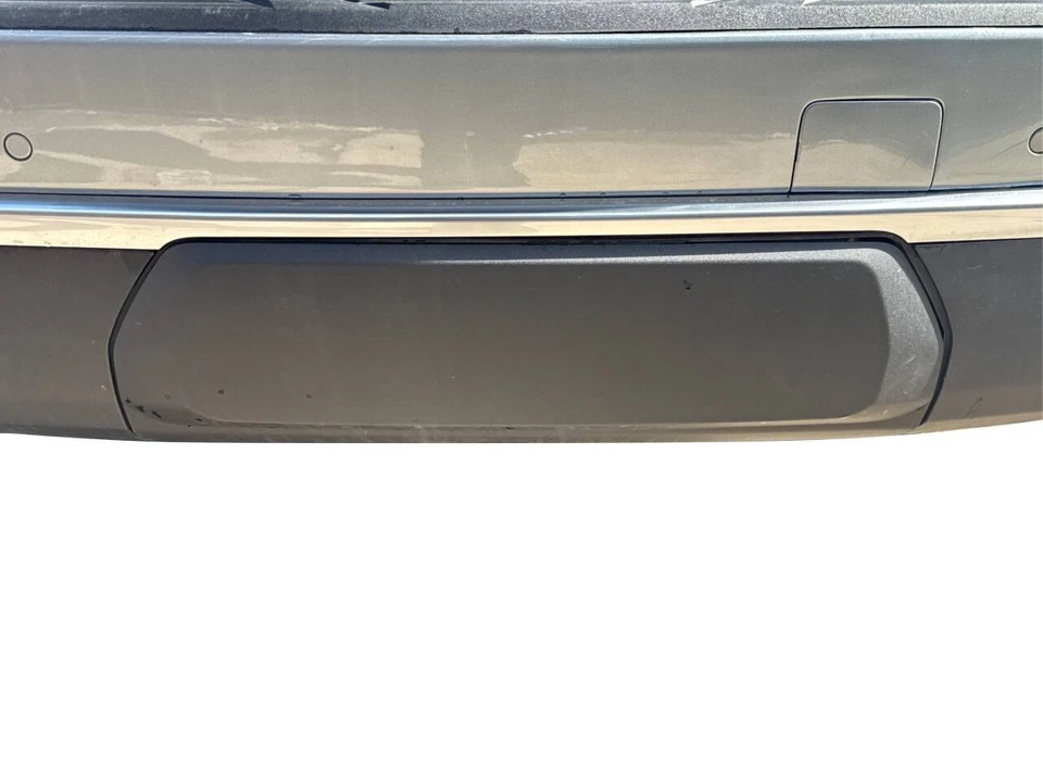 2024 GMC Yukon 5th Gen - Image 15 of 21