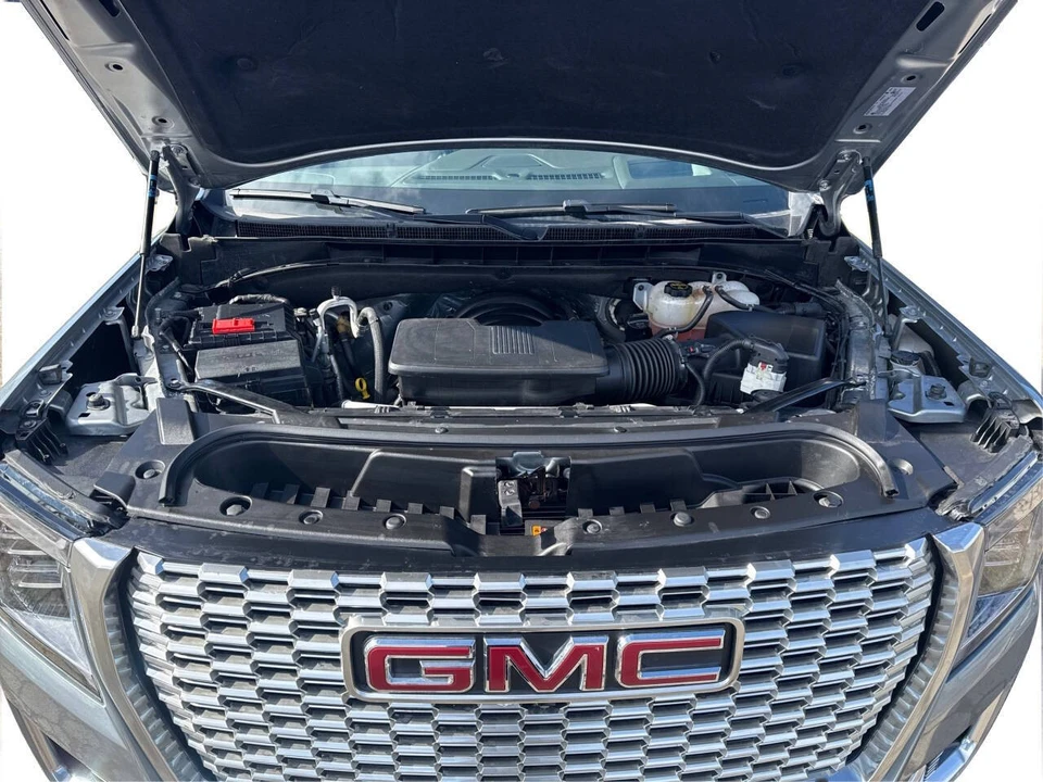 2024 GMC Yukon 5th Gen - Image 13 of 21