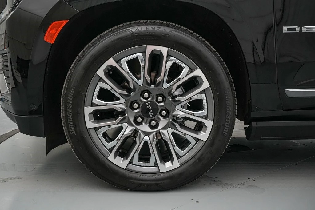 2024 GMC Yukon 5th Gen - Image 11 of 21