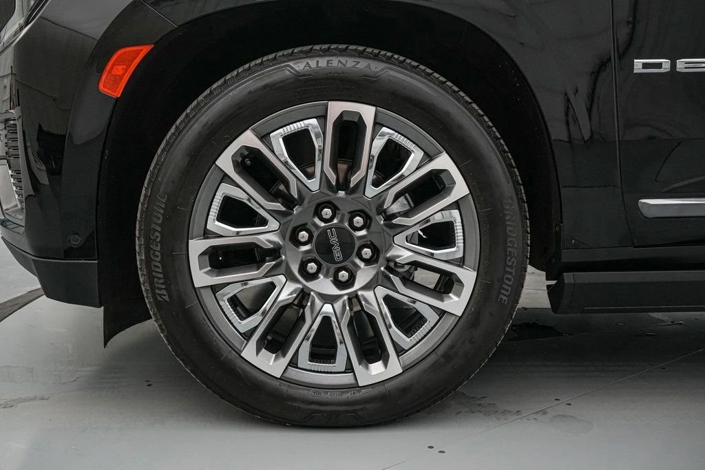 2024 GMC Yukon 5th Gen - Image 11 of 21