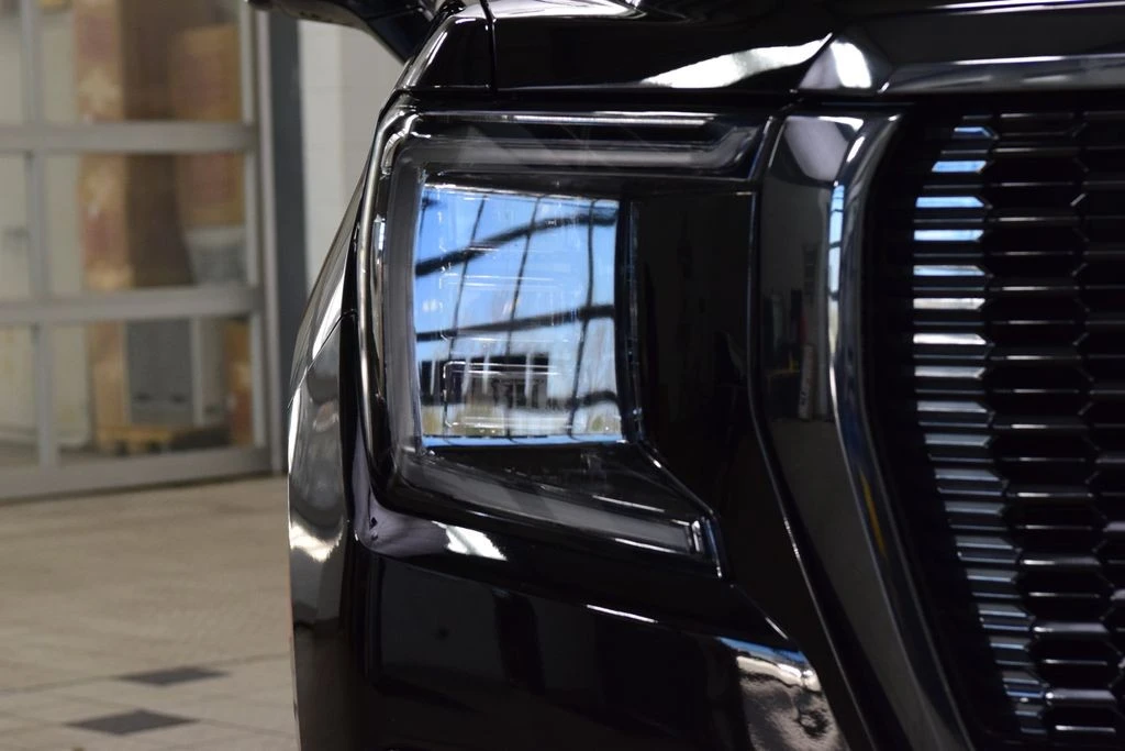 2024 GMC Yukon 5th Gen - Image 12 of 21