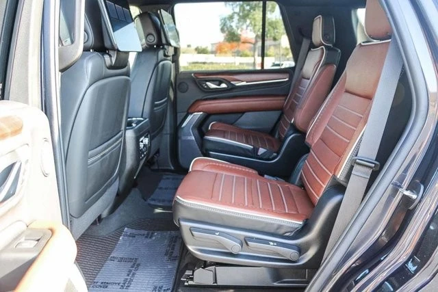 2024 GMC Yukon 5th Gen - Image 19 of 21