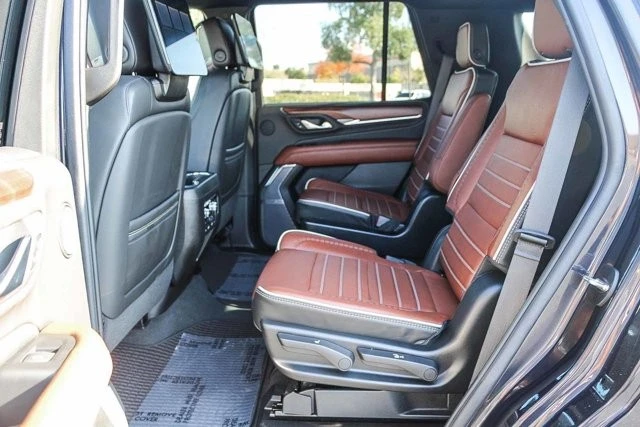 2024 GMC Yukon 5th Gen - Image 19 of 21