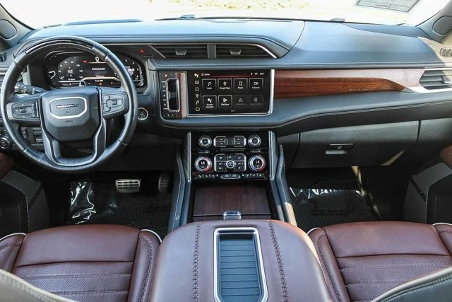 2024 GMC Yukon 5th Gen - Image 12 of 12