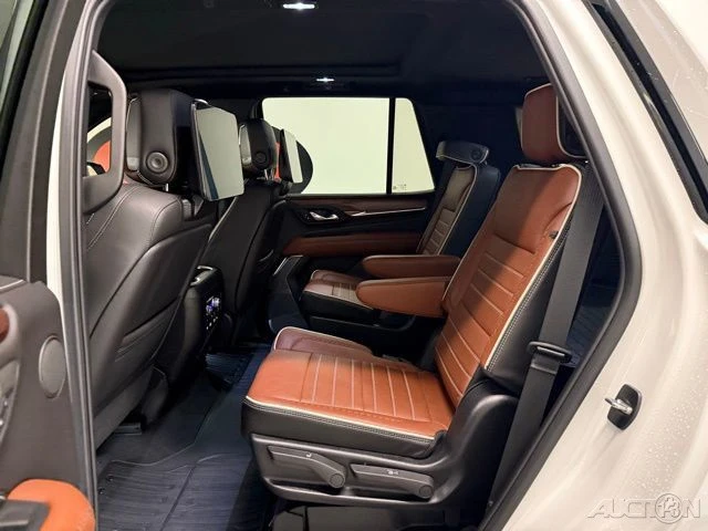 2024 GMC Yukon 5th Gen - Image 17 of 21