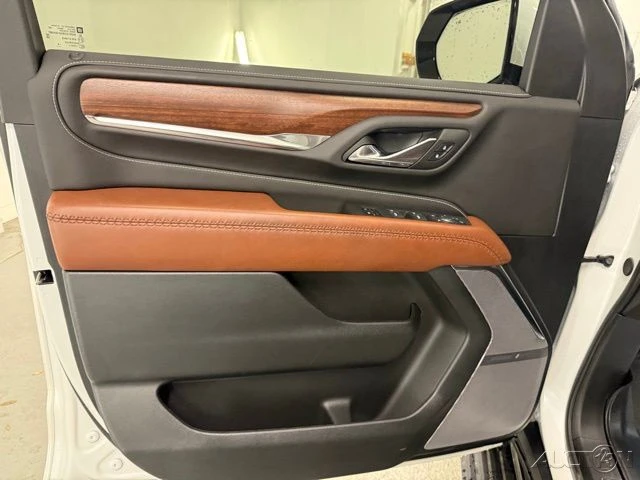 2024 GMC Yukon 5th Gen - Image 14 of 21