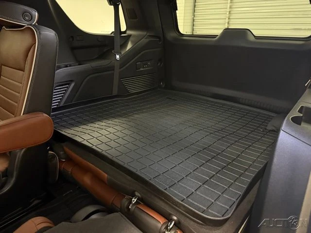 2024 GMC Yukon 5th Gen - Image 20 of 21