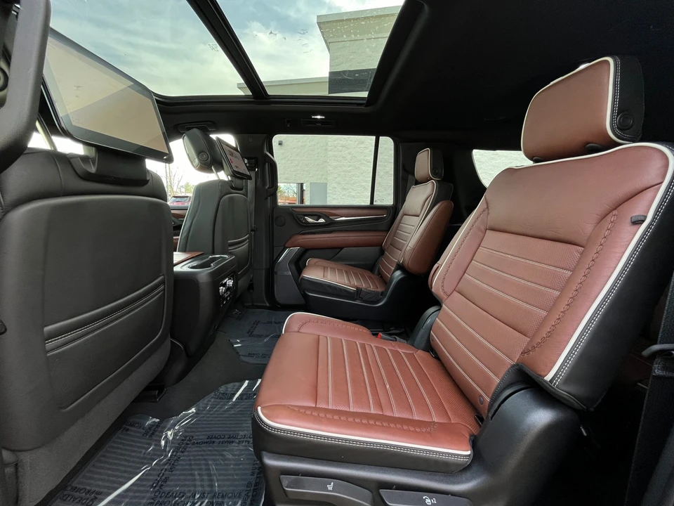 2024 GMC Yukon 5th Gen - Image 9 of 12