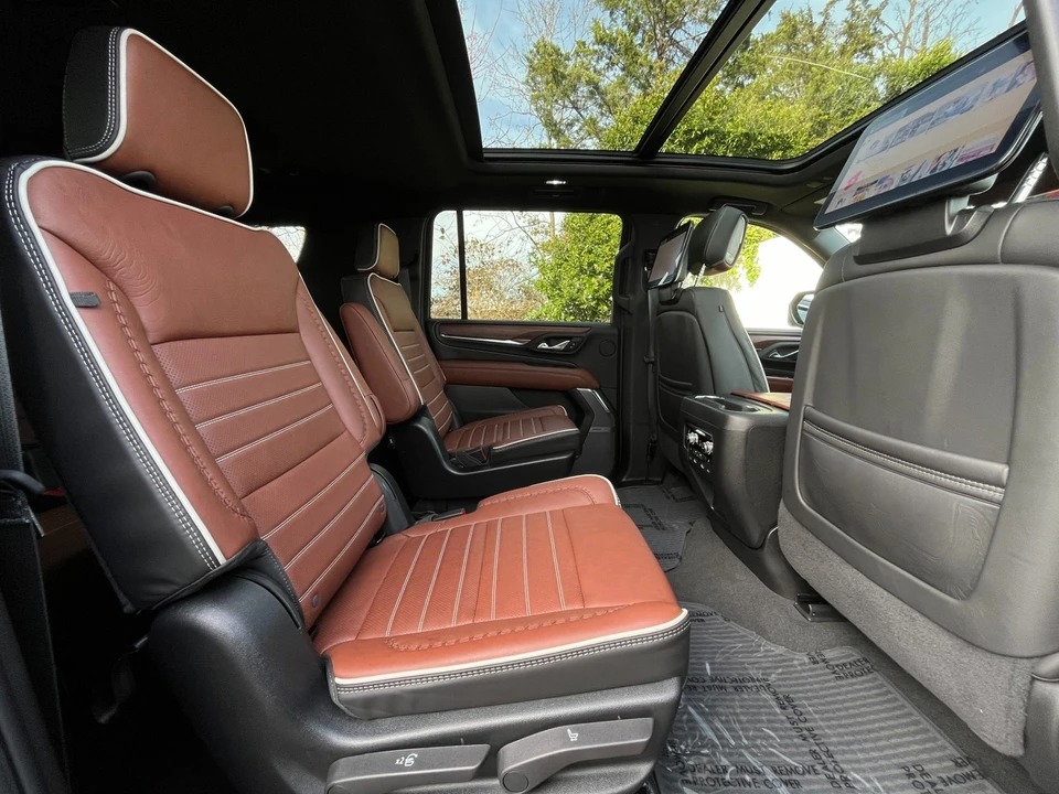 2024 GMC Yukon 5th Gen - Image 12 of 12