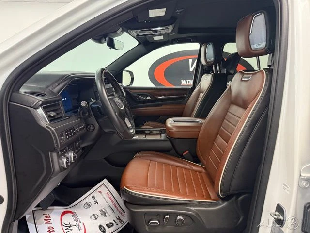 2024 GMC Yukon 5th Gen - Image 11 of 12