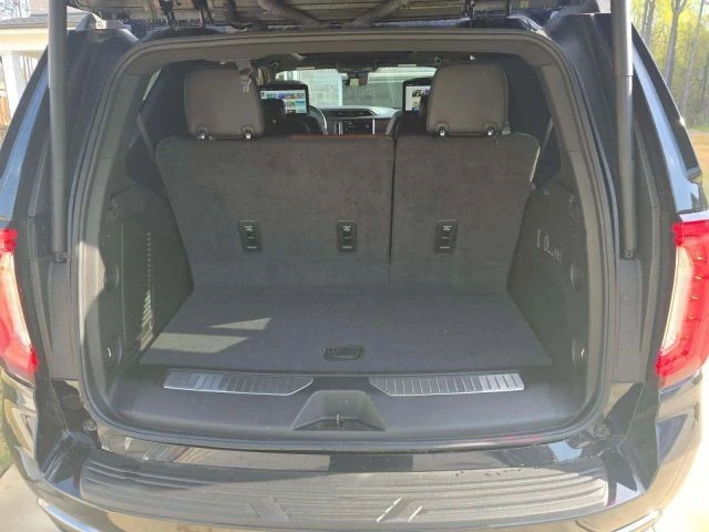 2024 GMC Yukon 5th Gen - Image 12 of 13